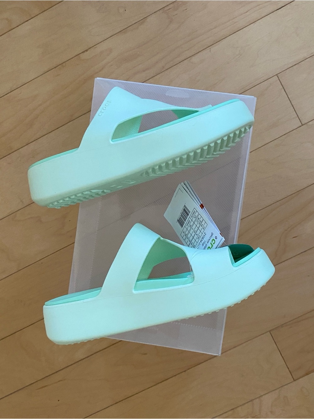CROCS Getaway Toe Loop Waterproof Platform Sandal Jade Tint - Picture 3 of 7